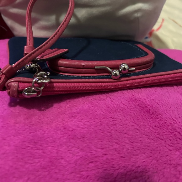 Coach Bonnie cashin GUC wristlet kisslock - Picture 8 of 9